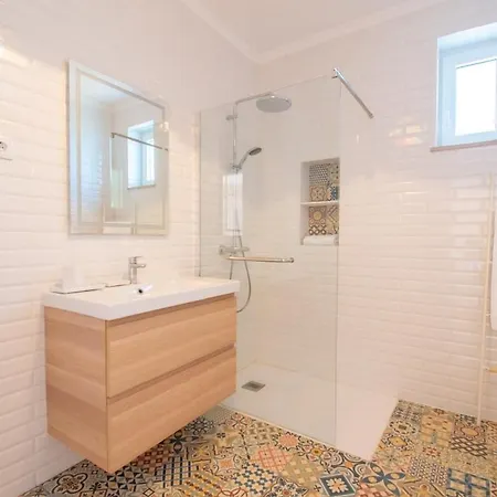 Spectacular 4 Bed With Pool Near Carvoeiro Porches (Algarve)