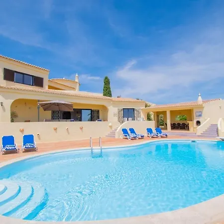 Willa Spectacular 4 Bed With Pool Near Carvoeiro Porches (Algarve)
