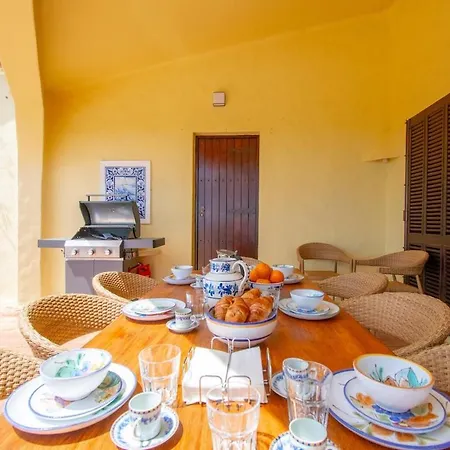 Spectacular 4 Bed With Pool Near Carvoeiro *