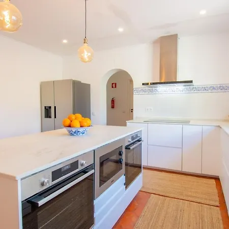 Spectacular 4 Bed With Pool Near Carvoeiro *