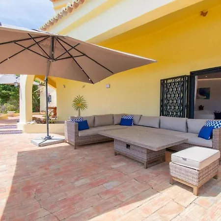 Spectacular 4 Bed With Pool Near Carvoeiro * Поршеш